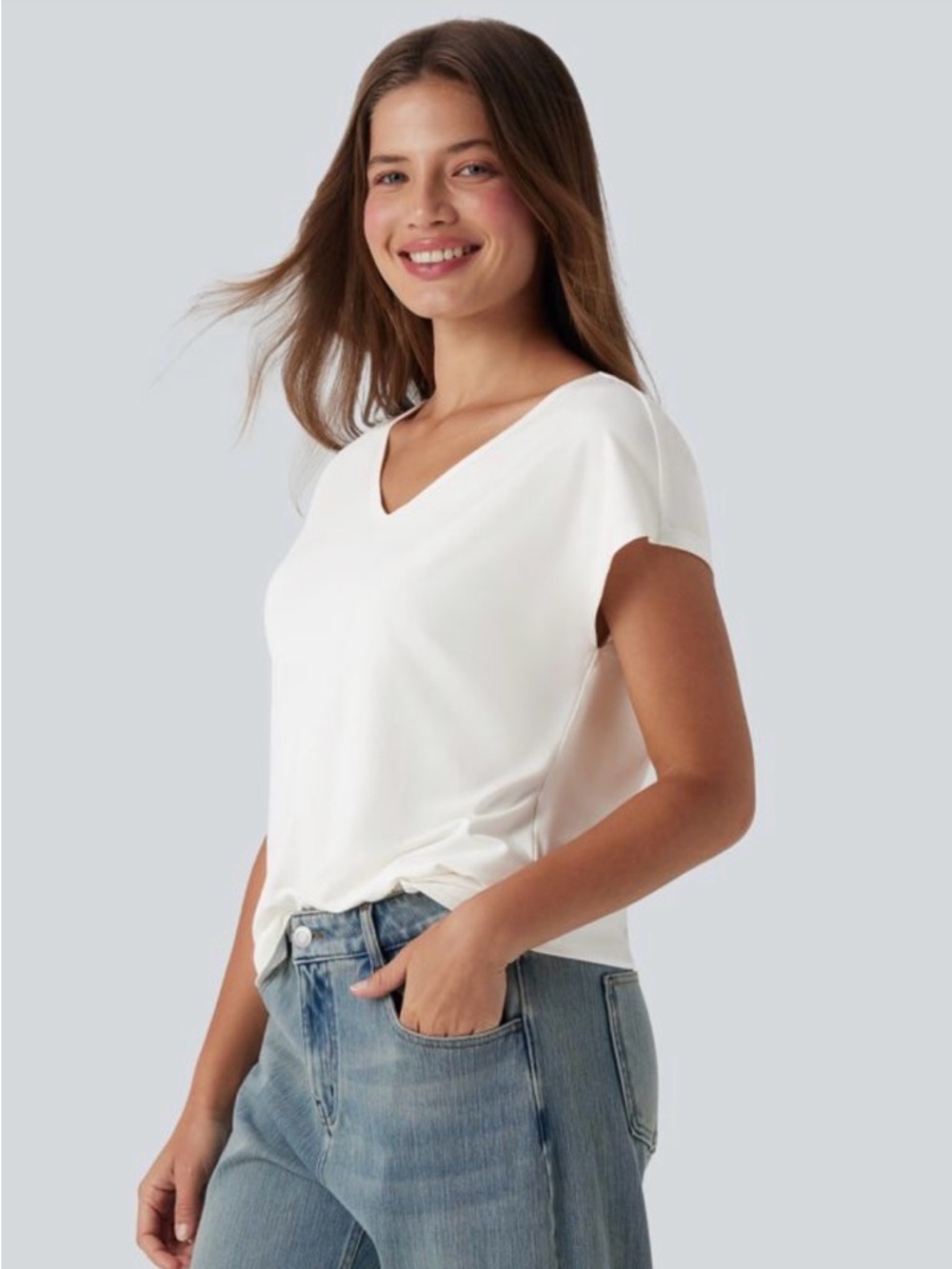 V-Neck Halara size S Short Sleeve Women's Top - White